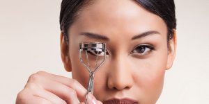 Eyelash Curler Tips: 3 Things To Know to Choose the Best One TellMeHow