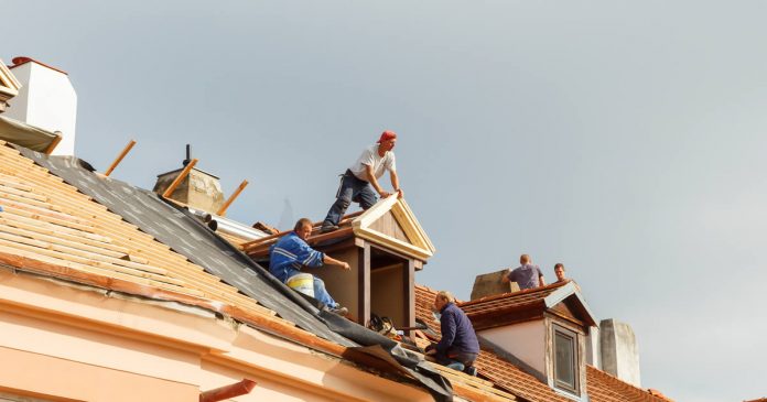 3 Things Roofing Contractors Need To Consider Before Hiring An Internet Marketing Company